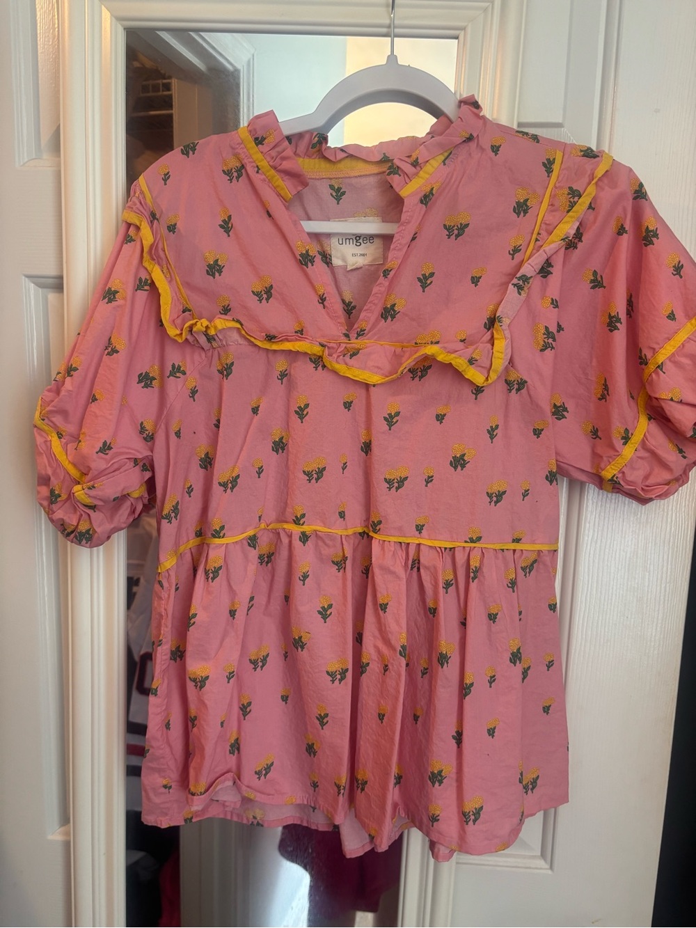Umgee women ' Pink Floral Ruffle Smock Top